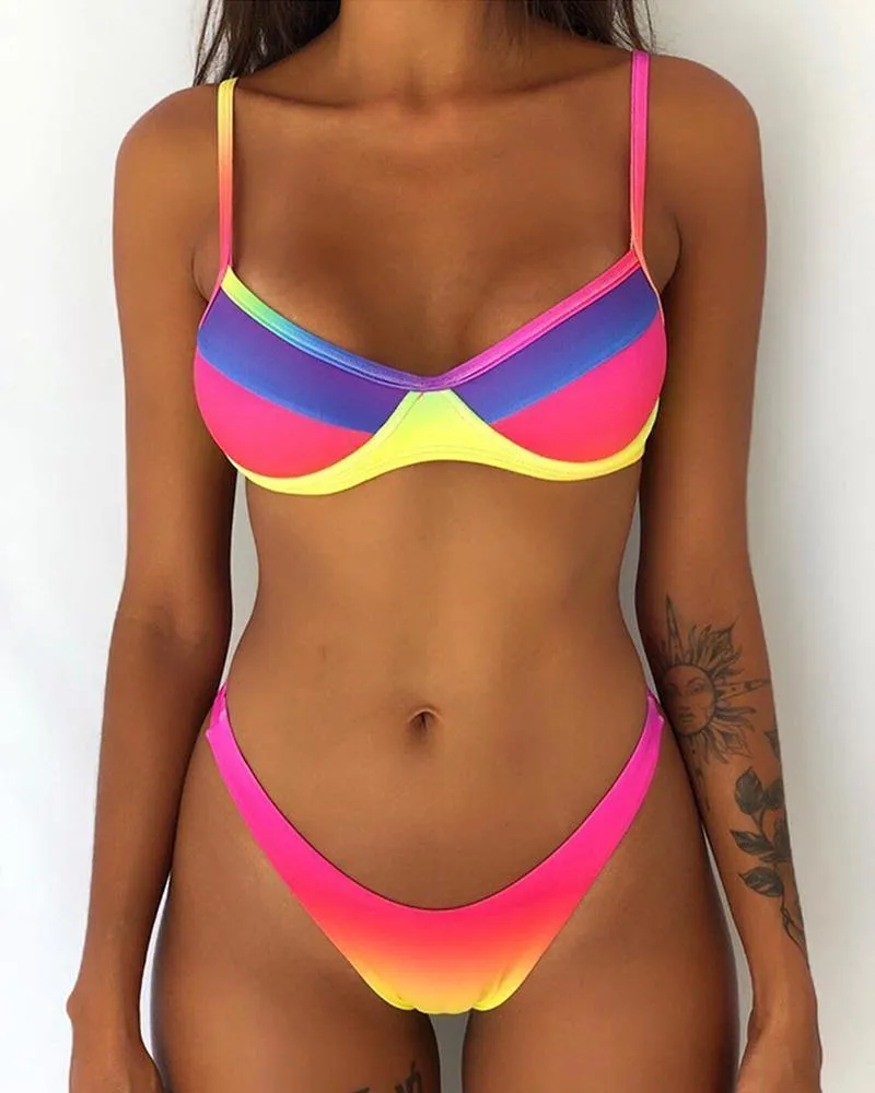 Colorblock Strap Bra With Panties Bikini Sets