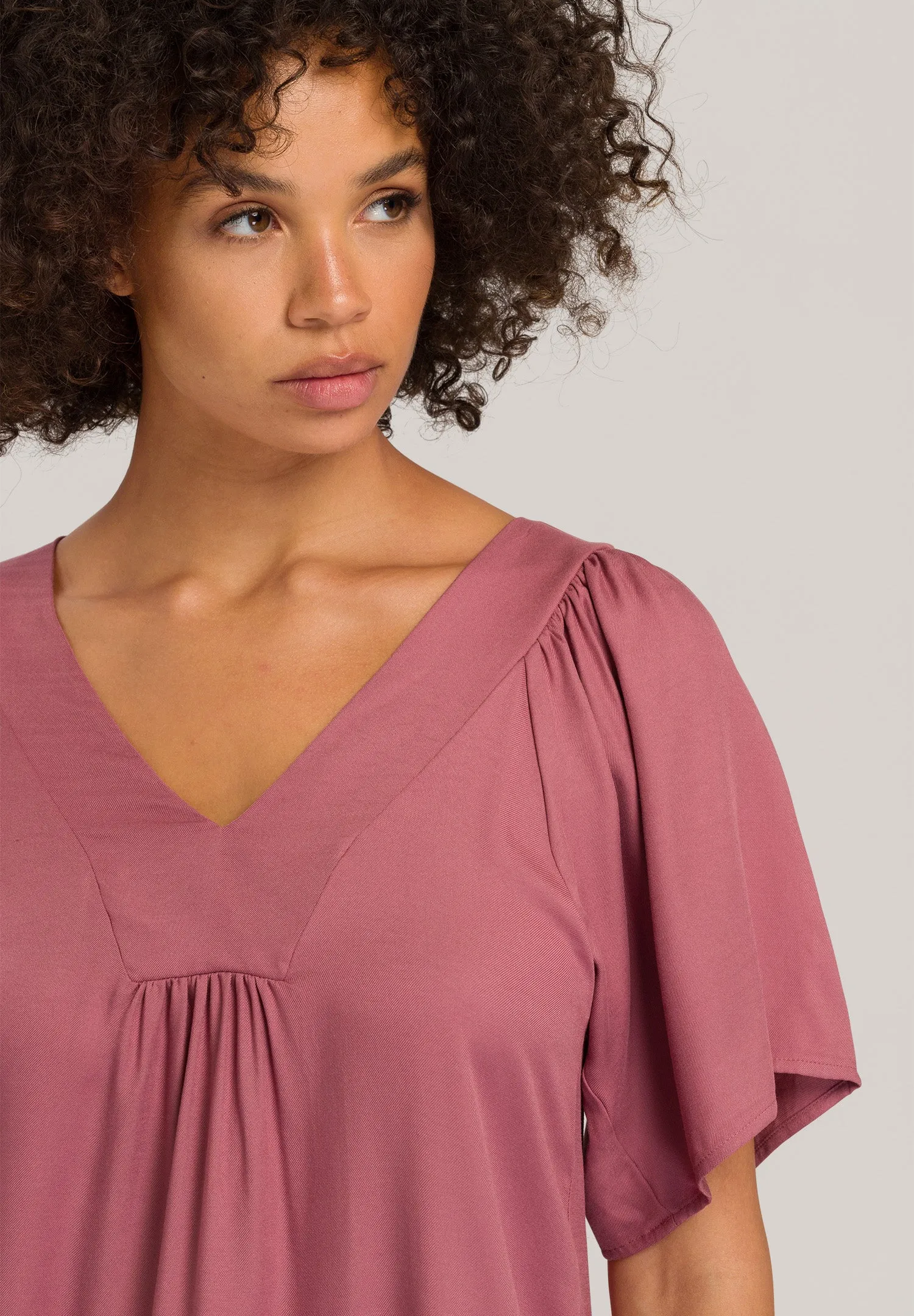 Sunny Vibes Flowy V-Neck Blouse | Rosewood 78727-2425